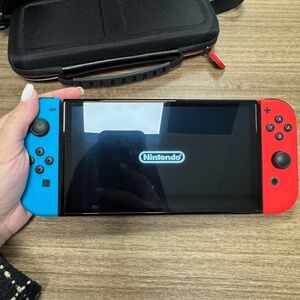 Nintendo Switch 1 OLED - Like New!